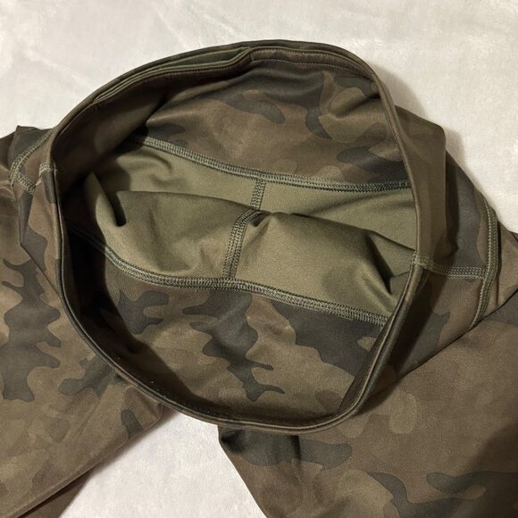 Like New Lululemon Wunder Under Low Rise Crop Luxtreme 21” Green Camo Leggings 4 - Picture 7 of 10
